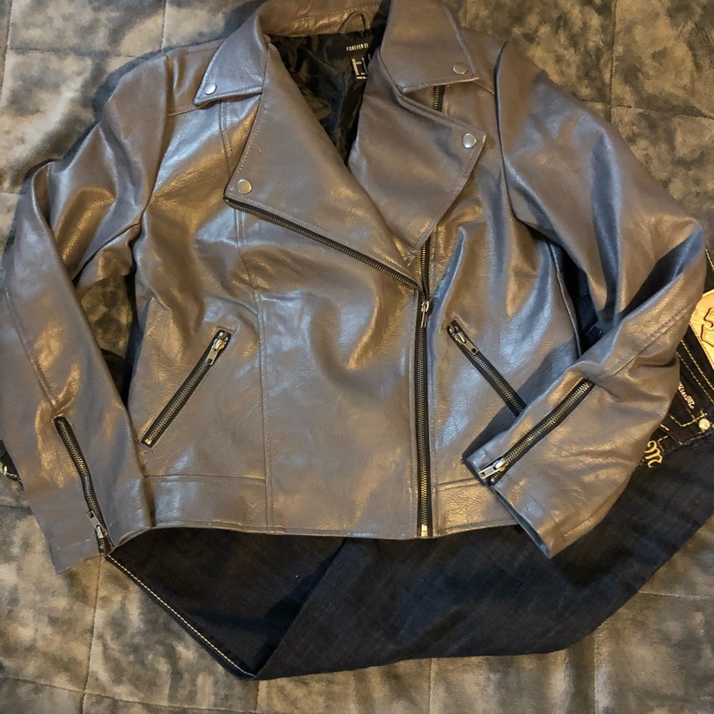 Modern jacket - Picture 2 of 2